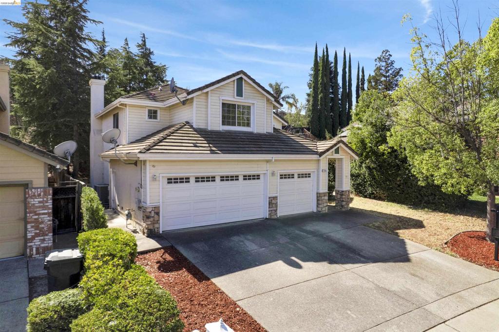 3108 FERNGROVE Property Photo 1