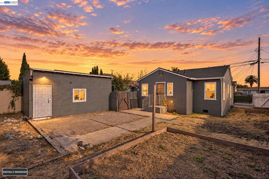 1209 84th Ave Property Photo 3