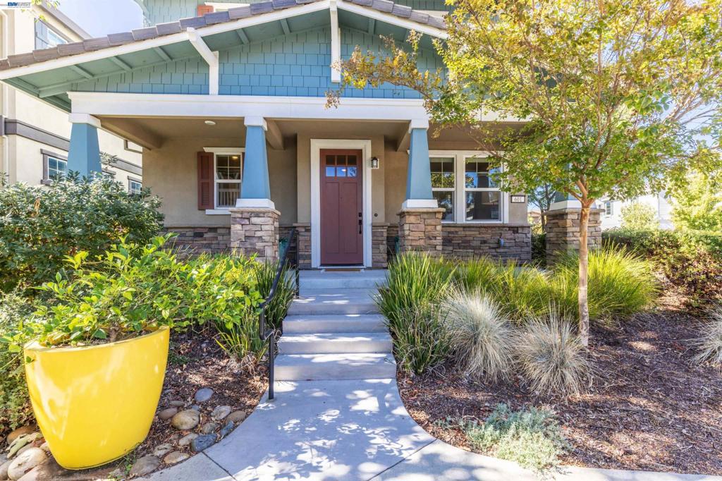 601 Chives Way Property Photo 1