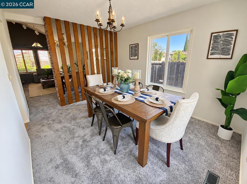 118 Buttercup Property Photo 4