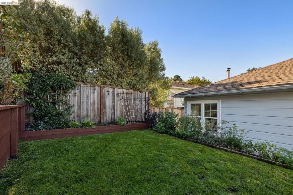 4620 Camden St Property Photo 43