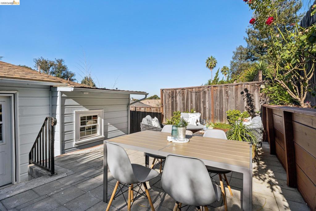 4620 Camden St Property Photo 45