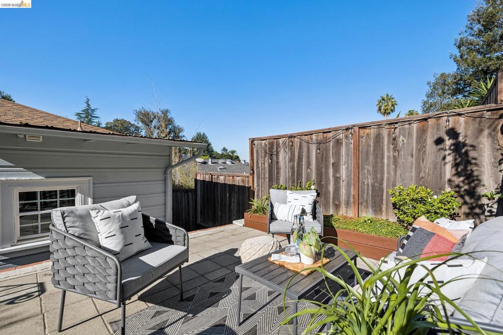 4620 Camden St Property Photo 49