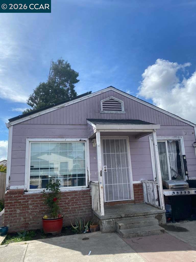 1413 Hayes St Property Photo 1