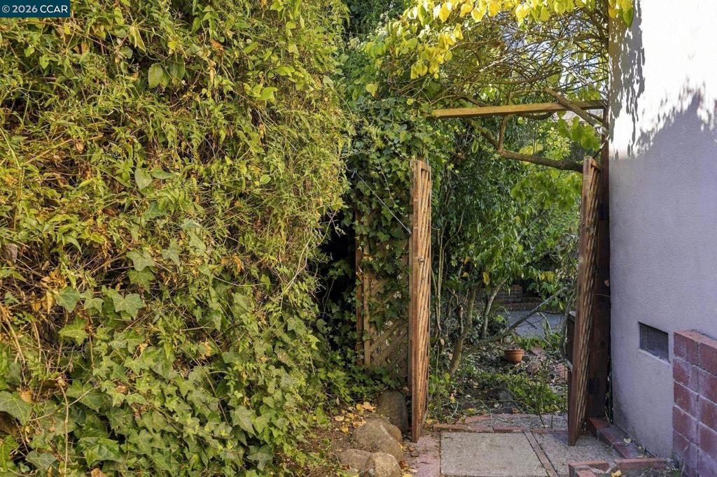 1388 Grizzly Peak Blvd Property Photo 24