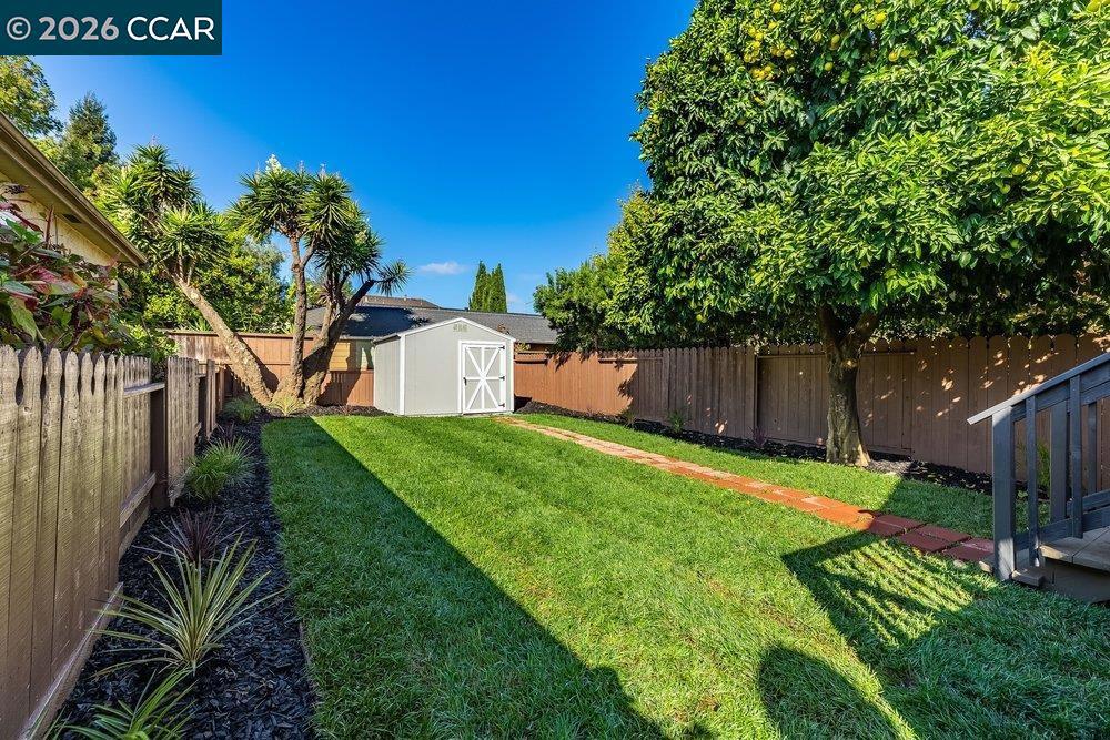 831 Patchett St Property Photo 35