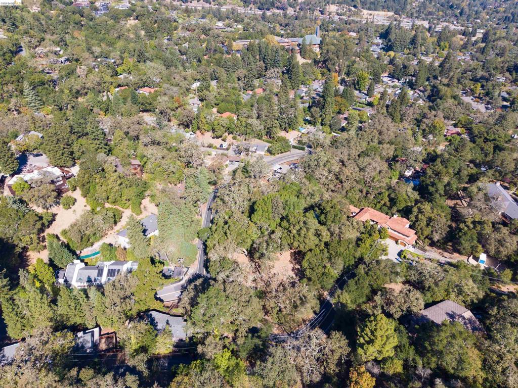 822 Acalanes Rd Property Photo 17