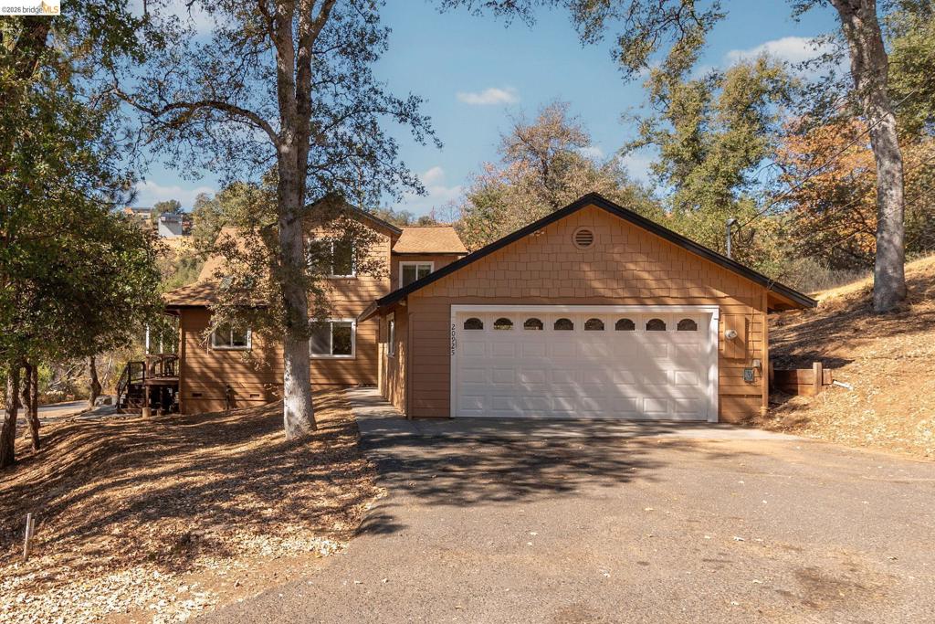 20925 Caylor Dr Property Photo 1