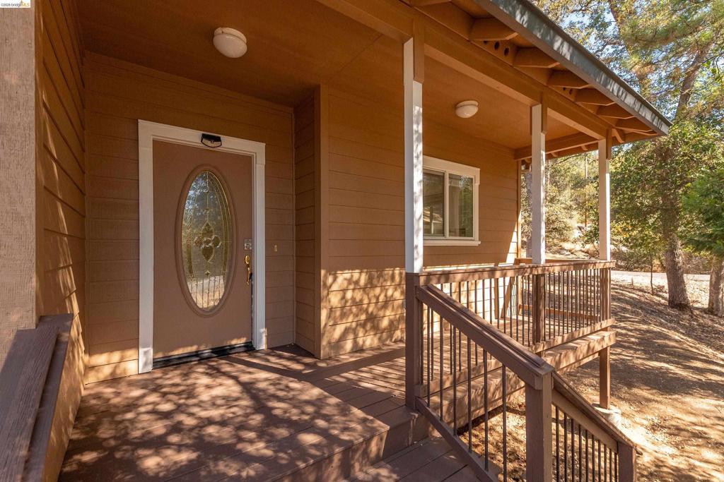 20925 Caylor Dr Property Photo 2