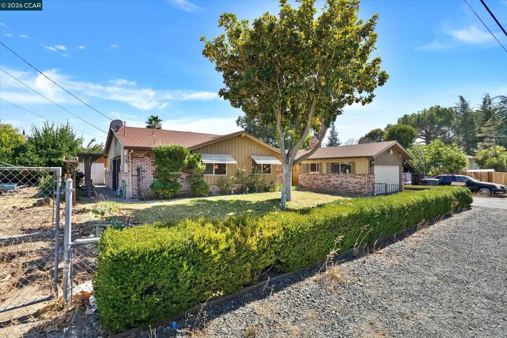 30 Angi Lane Property Photo 2