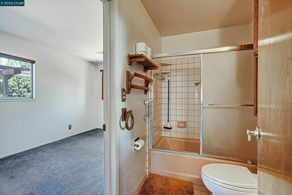 30 Angi Lane Property Photo 11