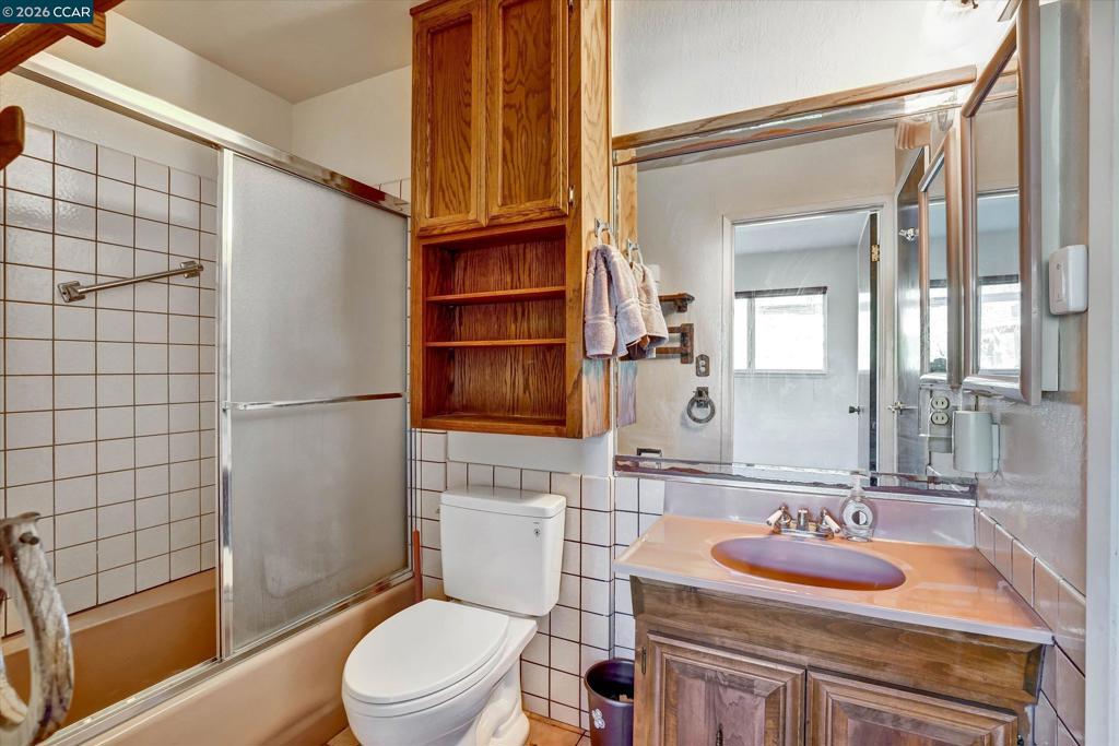 30 Angi Lane Property Photo 12