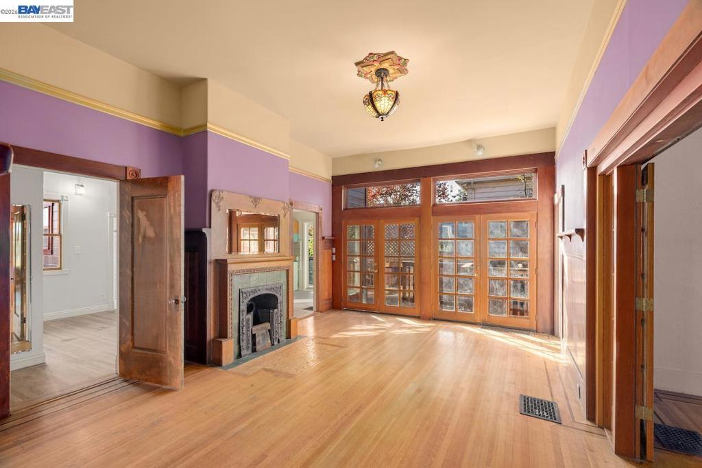 1278 Weber St Property Photo 3