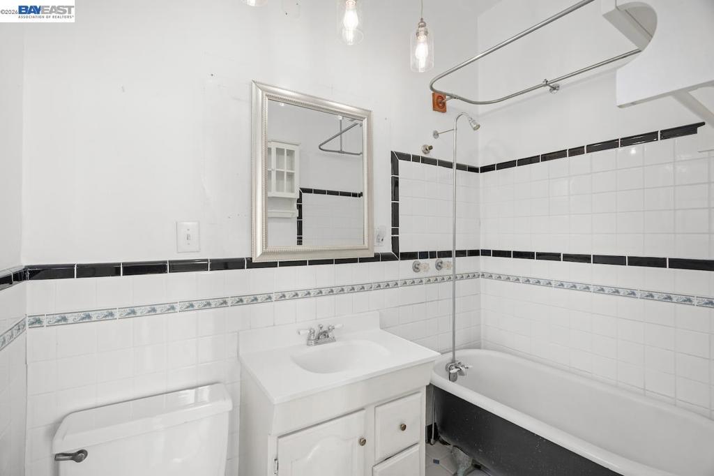 1278 Weber St Property Photo 32
