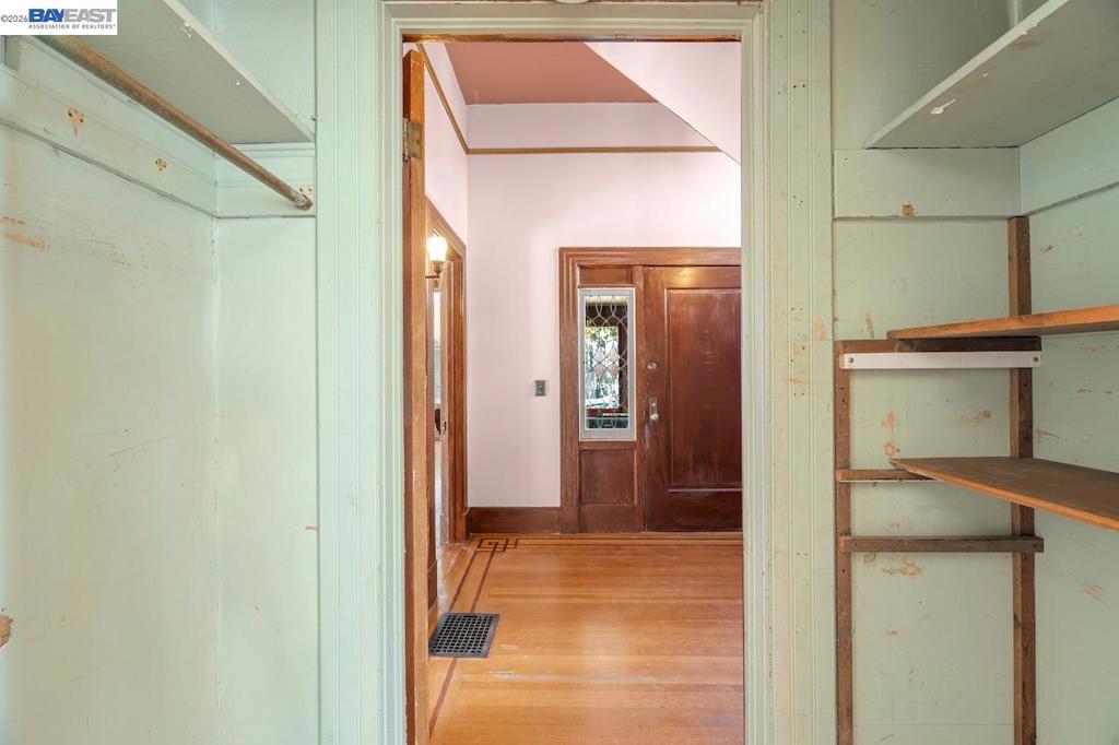 1278 Weber St Property Photo 34