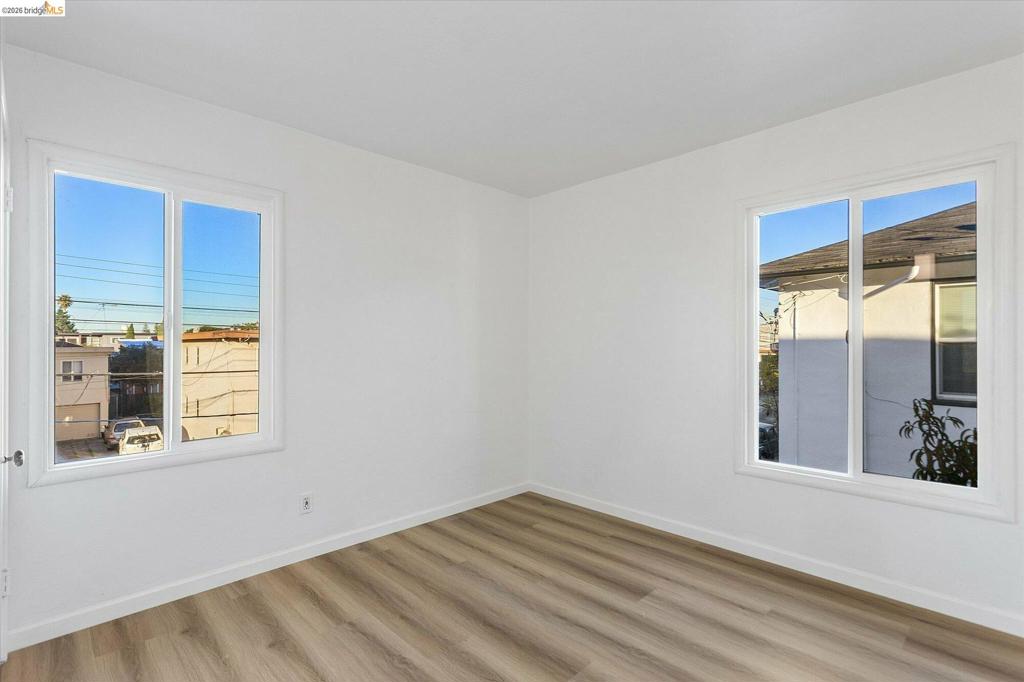 2933 Stanton St Property Photo 13
