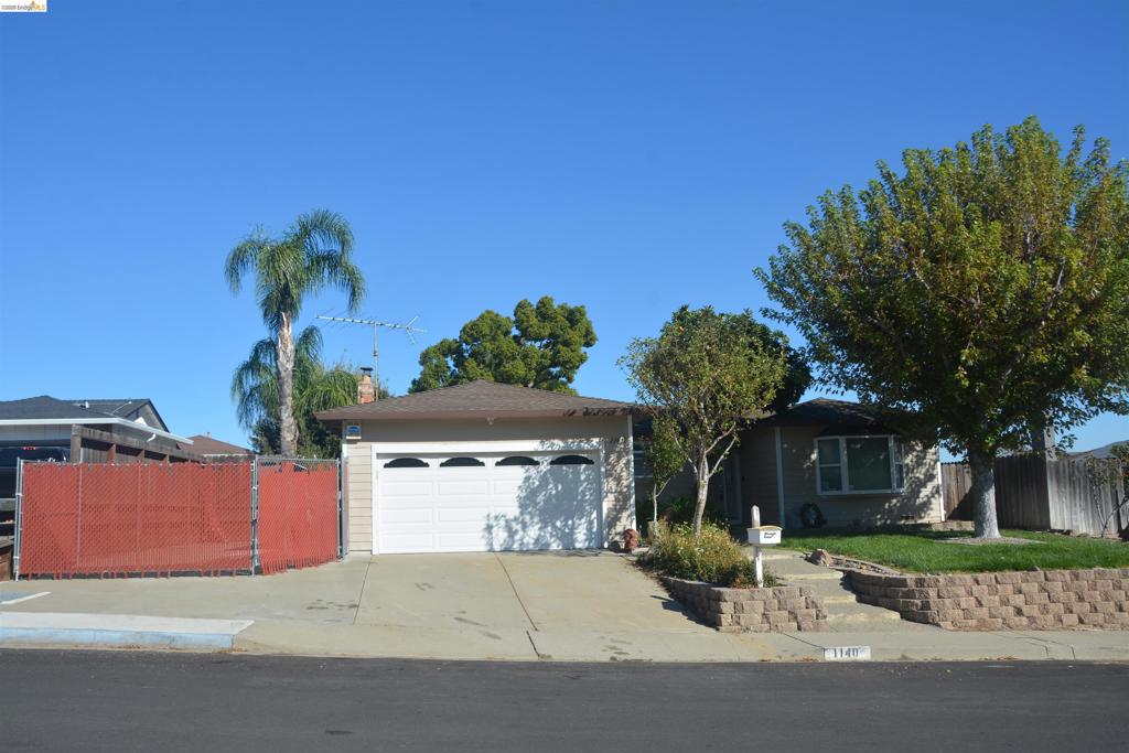 1140 Los Palos Ct Property Photo 1