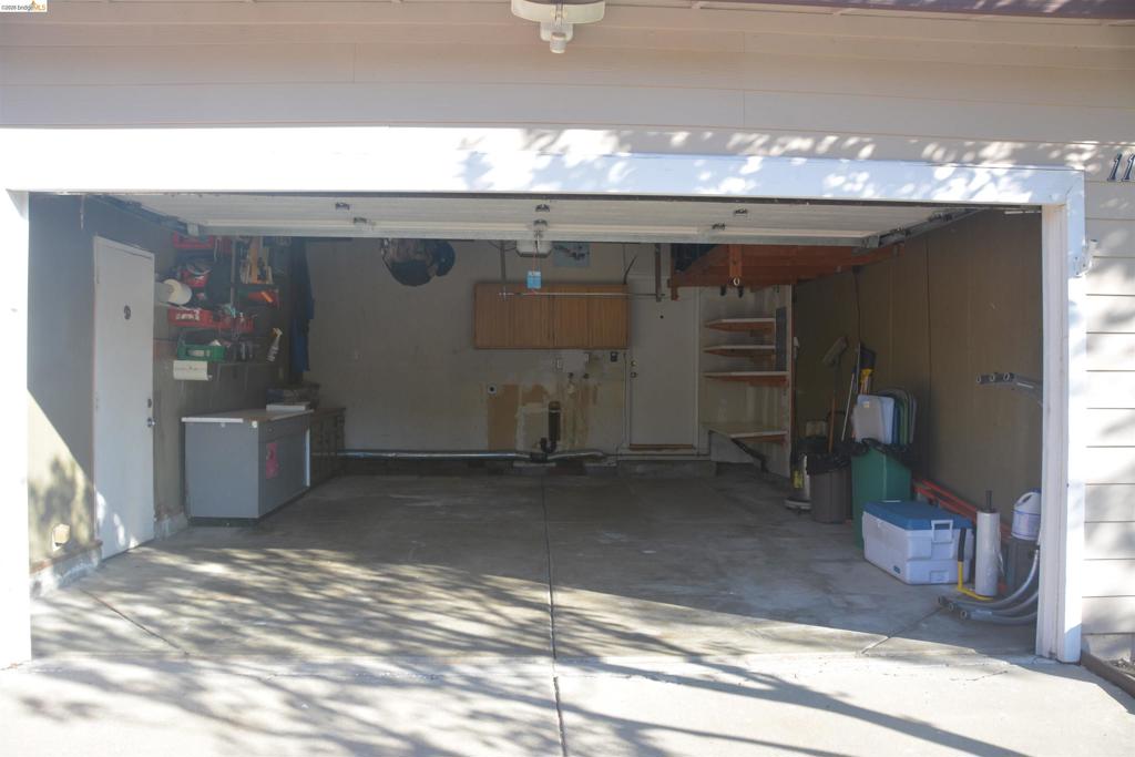 1140 Los Palos Ct Property Photo 34