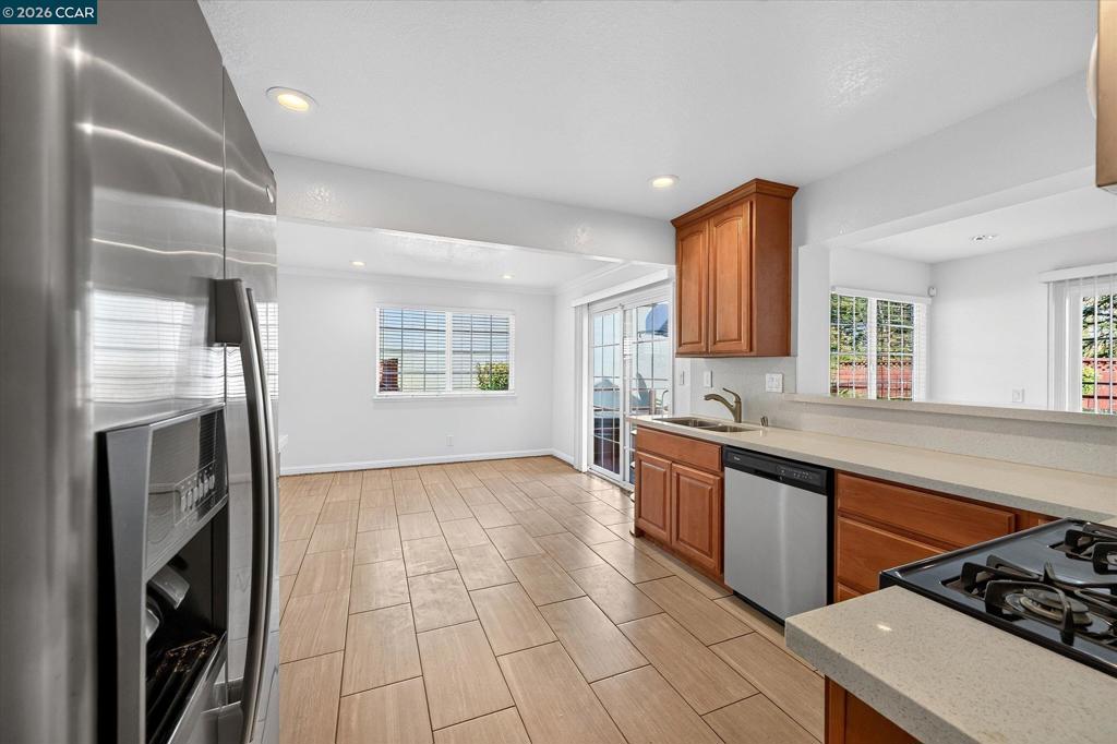 1104 Canterbury Property Photo 6
