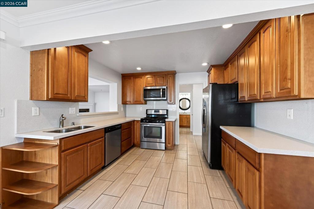 1104 Canterbury Property Photo 10