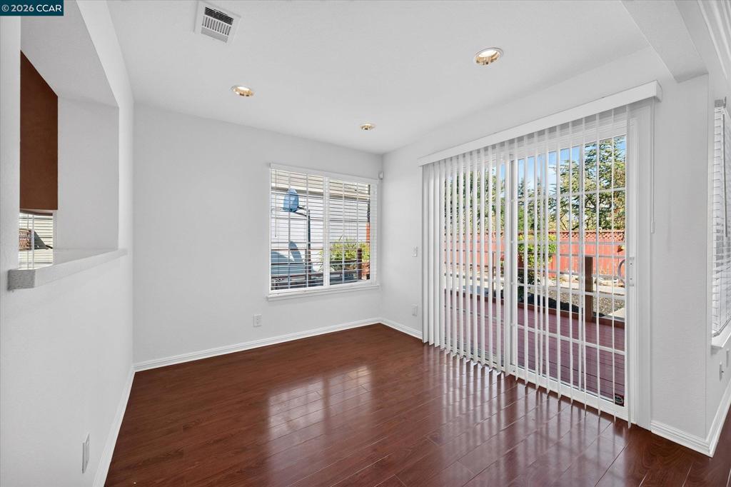 1104 Canterbury Property Photo 14
