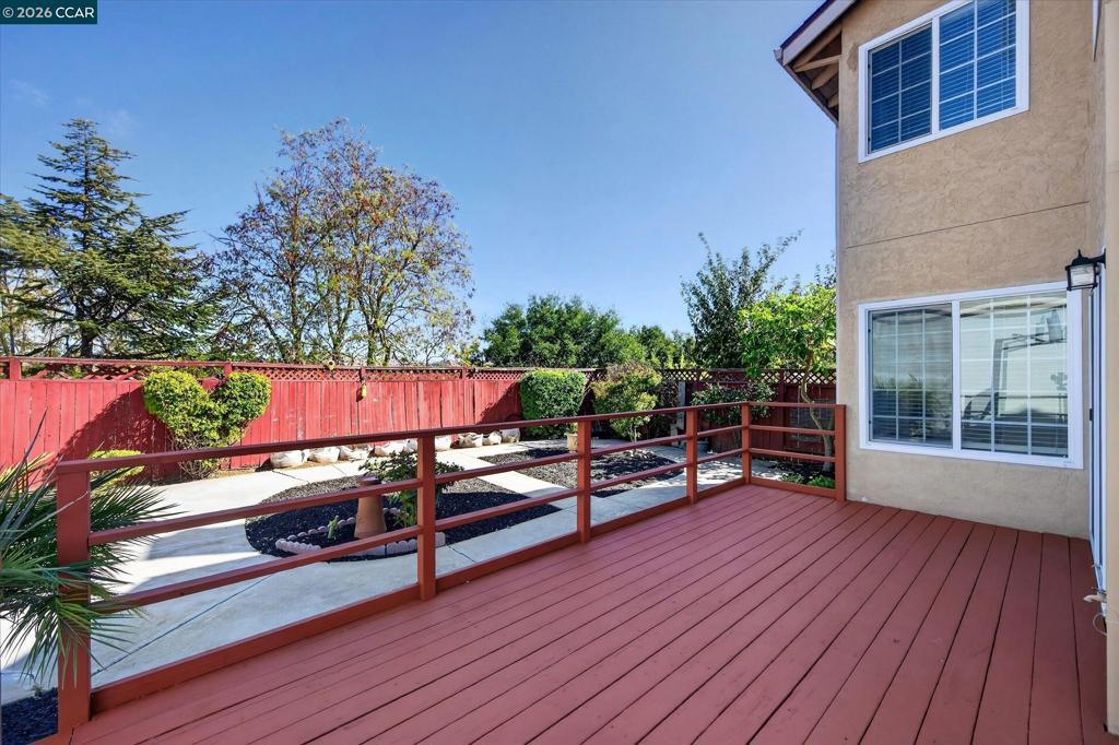 1104 Canterbury Property Photo 27