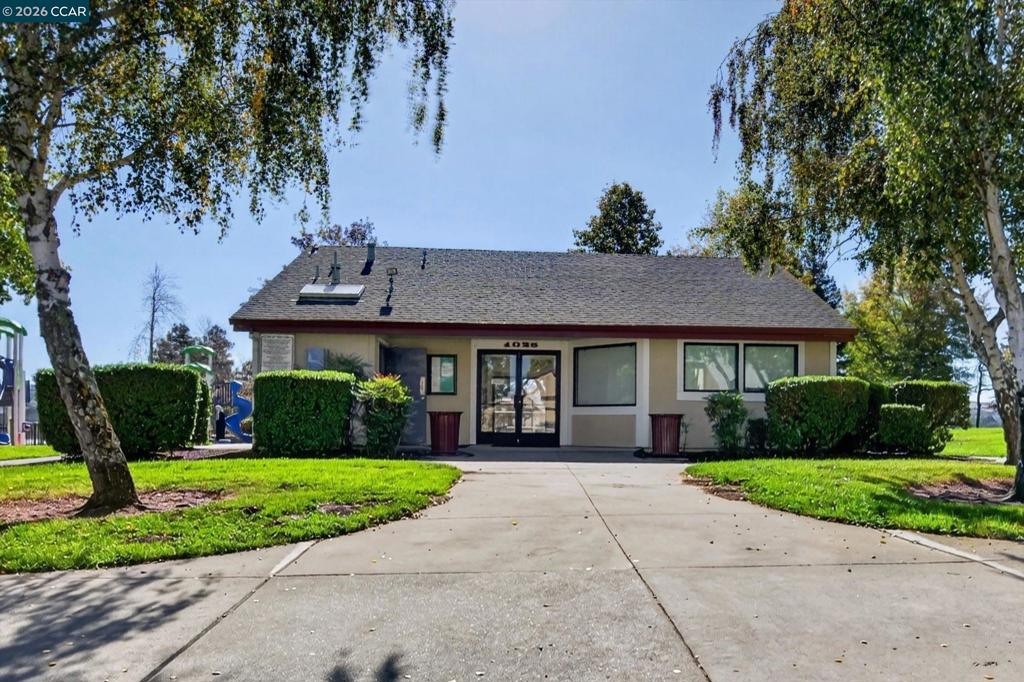1104 Canterbury Property Photo 33
