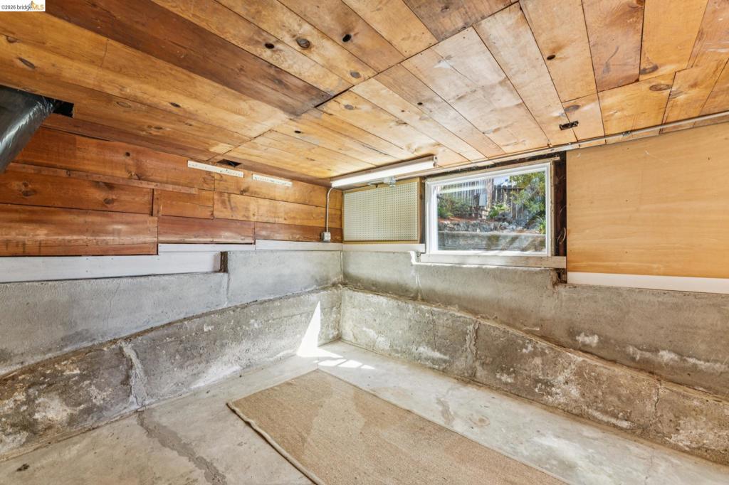 2836 Rawson St Property Photo 46
