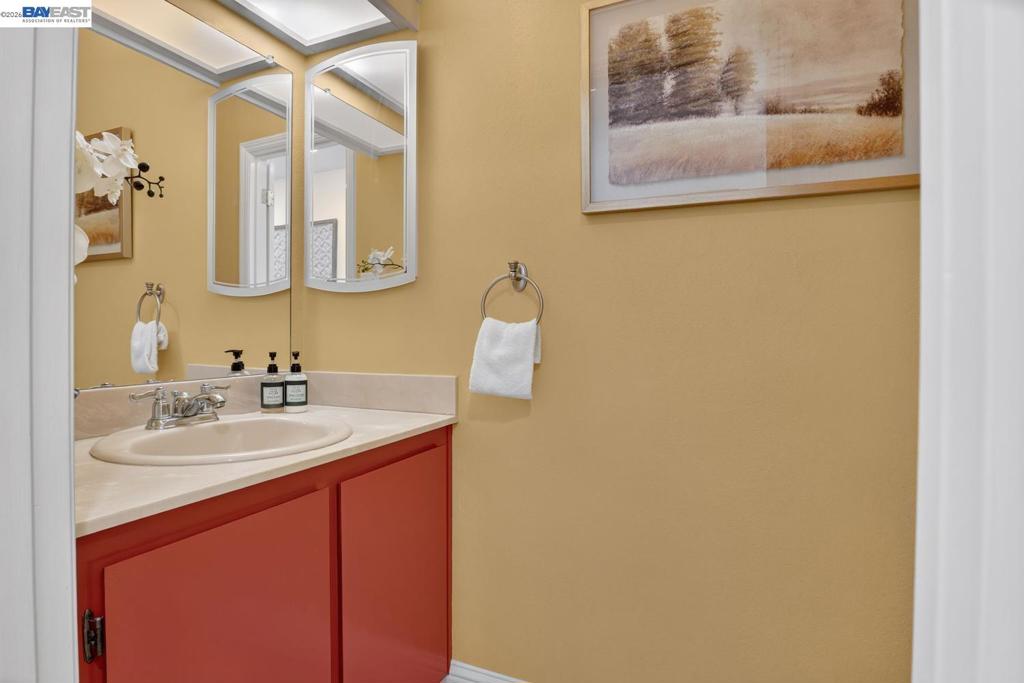20111 W Ridge Ct Property Photo 16