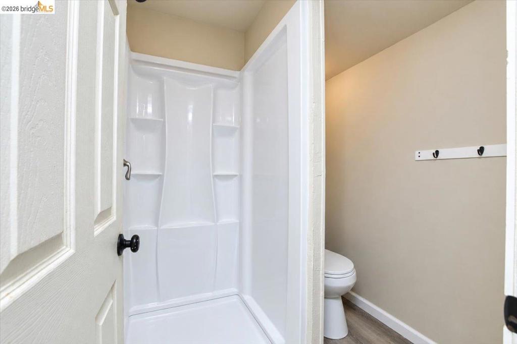 308 W 8th Property Photo 37