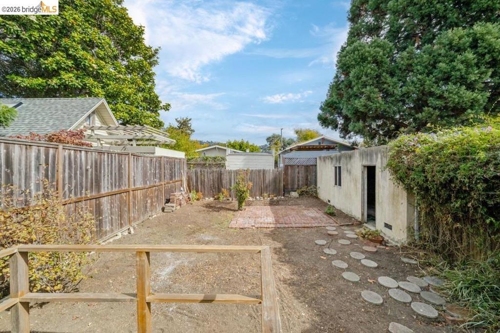 845 Neilson Property Photo 20