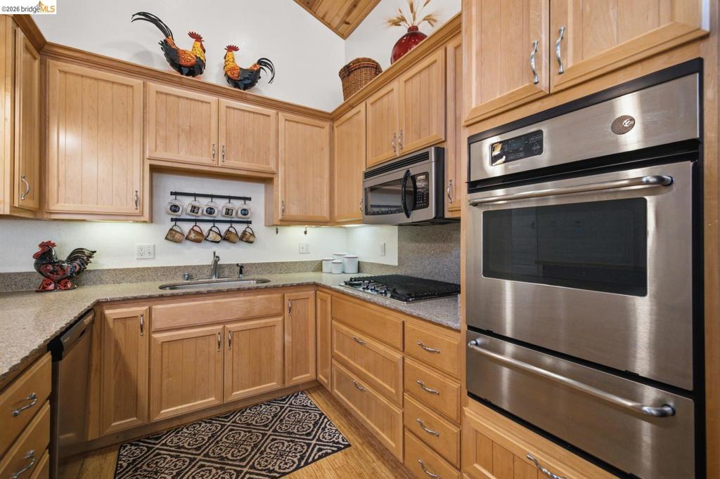 22437 E Rhine River Dr Property Photo 9