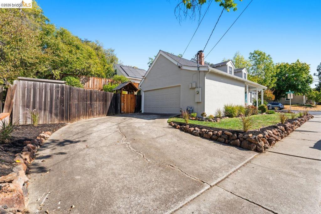 4243 Lancelot Dr Property Photo 45