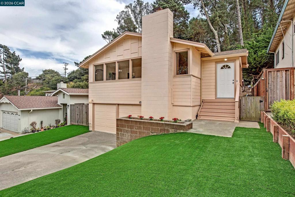 2351 Valleywood Dr