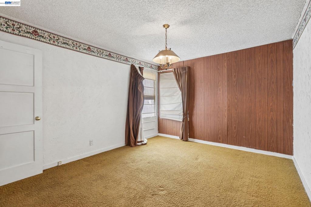 426 S Henry Ave Property Photo 13