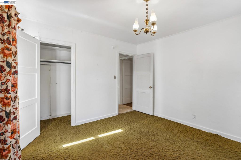 426 S Henry Ave Property Photo 18