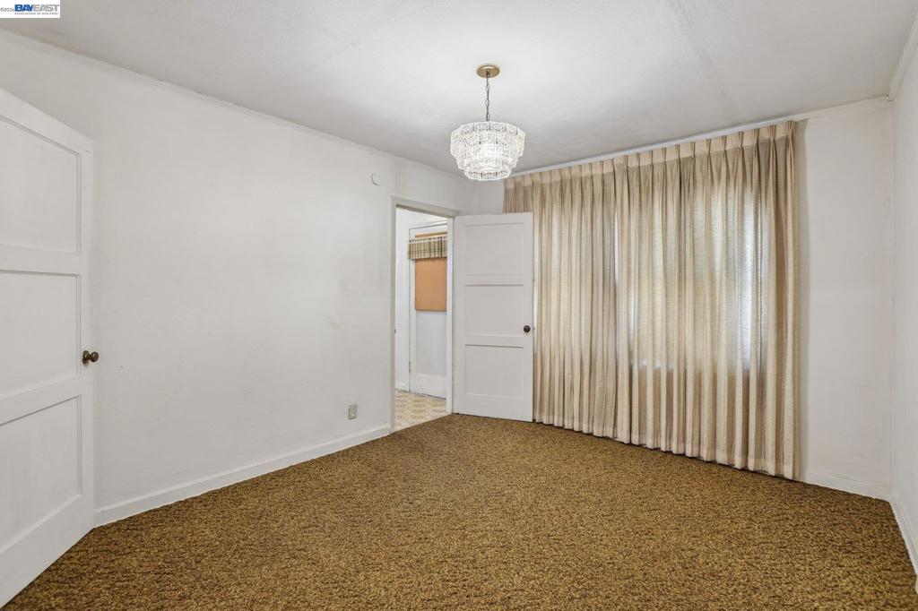 426 S Henry Ave Property Photo 19