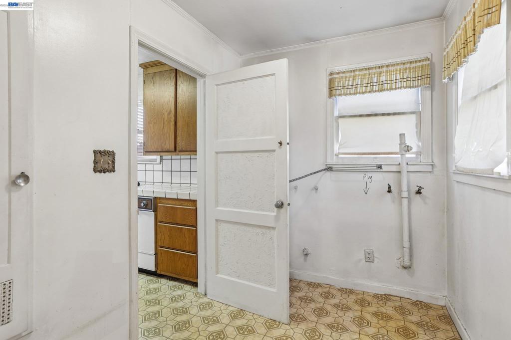 426 S Henry Ave Property Photo 21