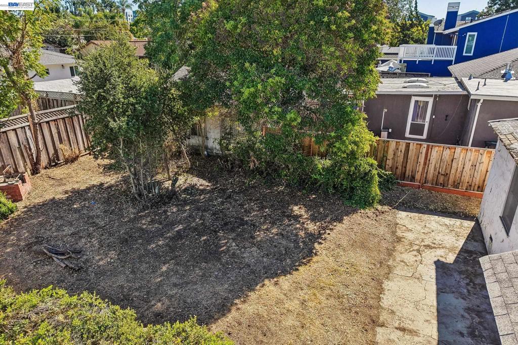 426 S Henry Ave Property Photo 35