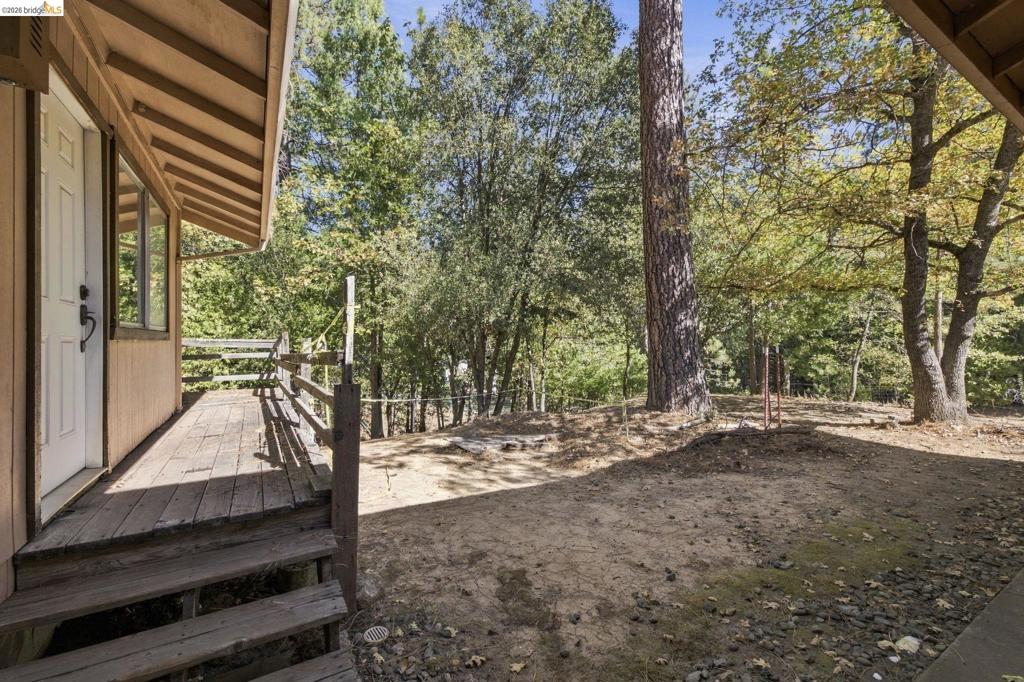 21919 Fallview Dr Property Photo 3
