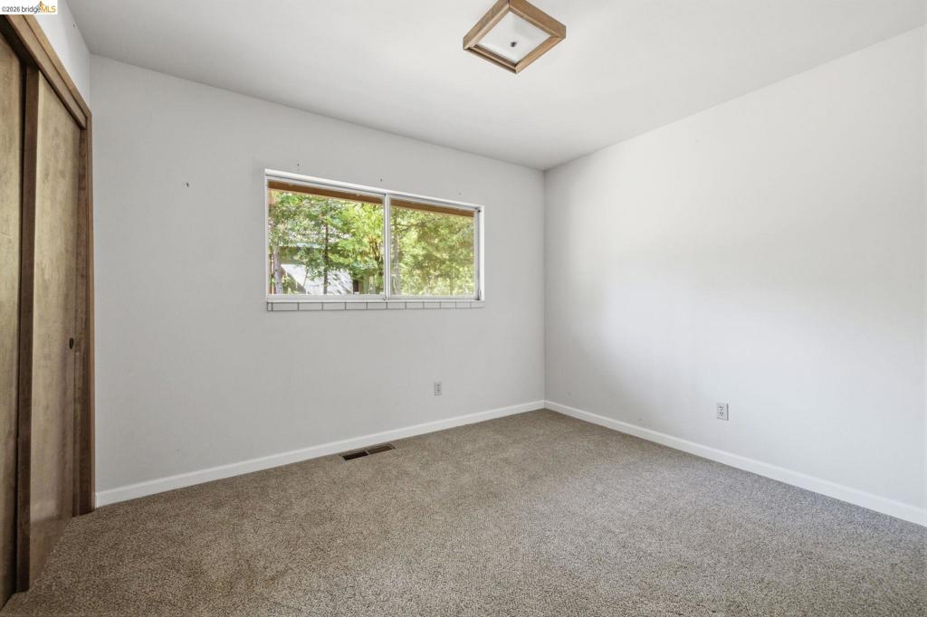 21919 Fallview Dr Property Photo 12