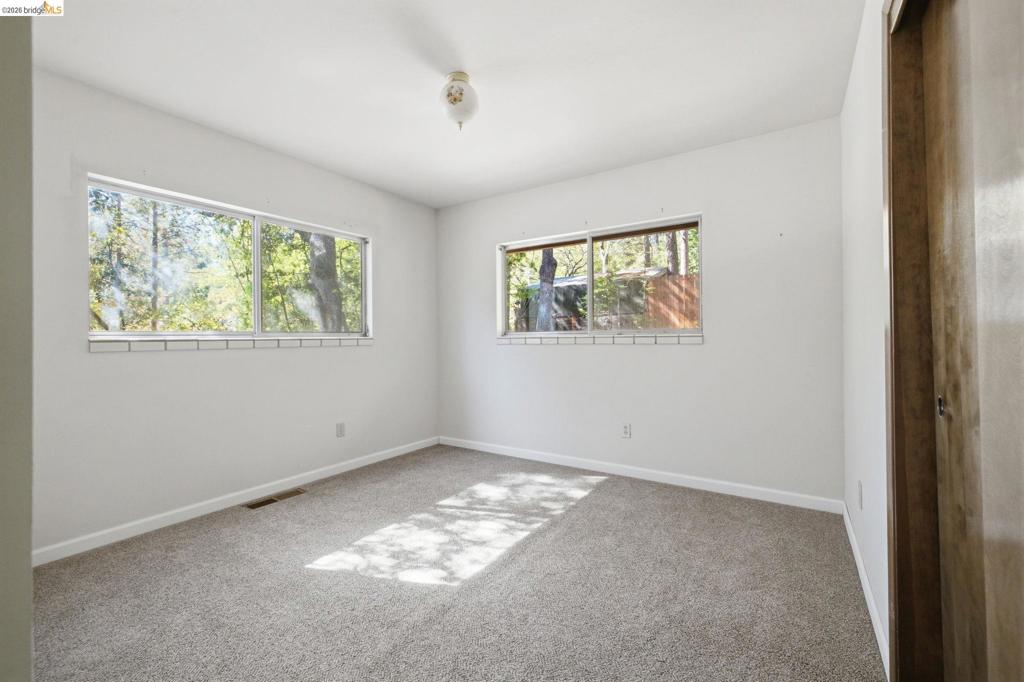 21919 Fallview Dr Property Photo 14