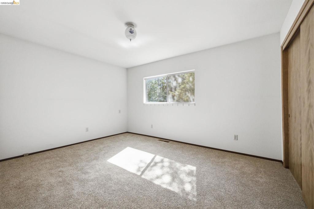 21919 Fallview Dr Property Photo 15