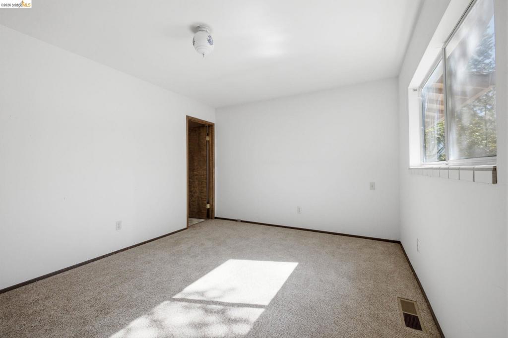 21919 Fallview Dr Property Photo 16