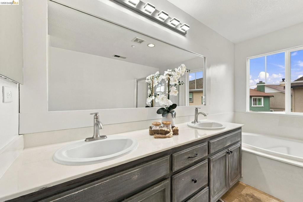 512 Piatta Ct Property Photo 33