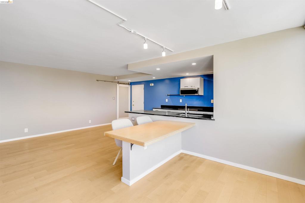 2550 Dana St 5f Property Photo 60