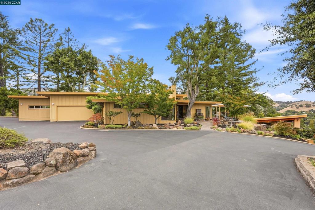 3252 Alta Ln Property Photo 1