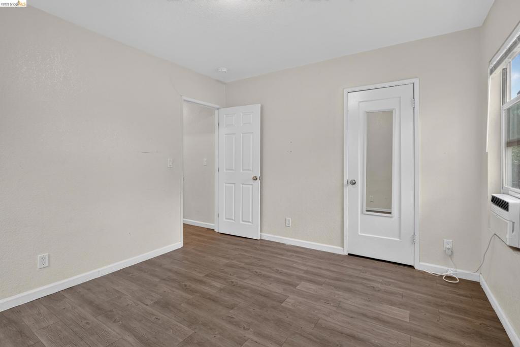 1366 Redwood St Property Photo 11