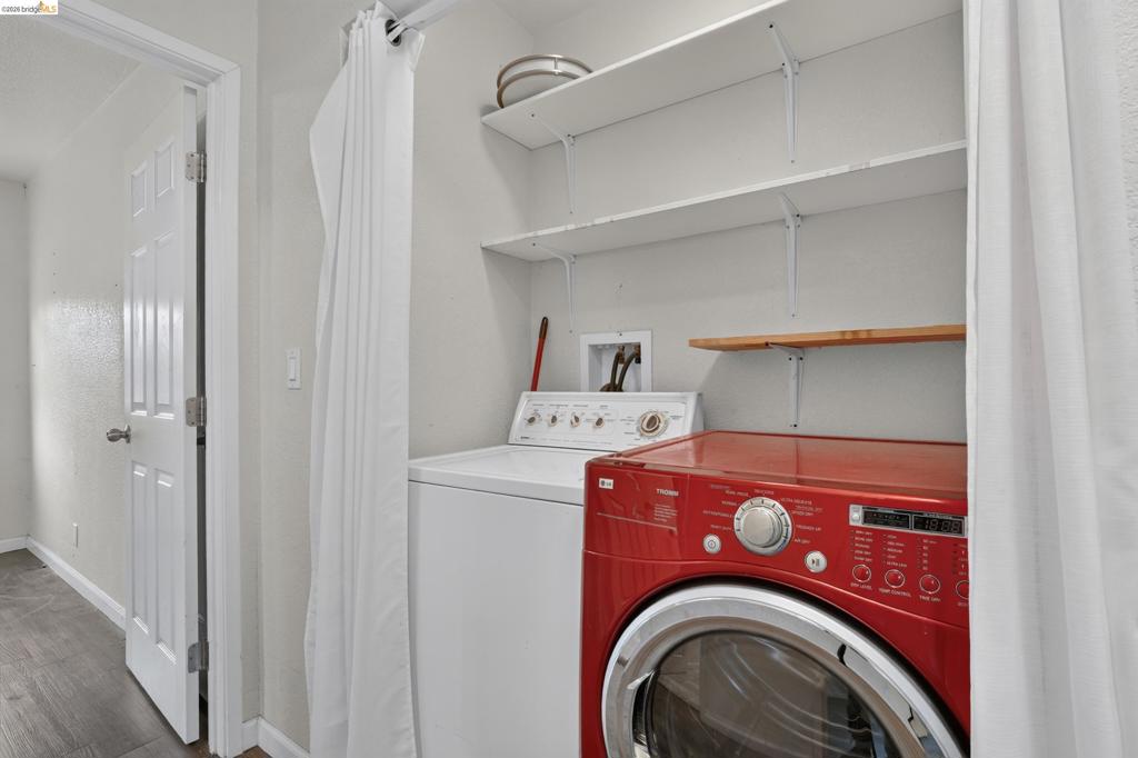 1366 Redwood St Property Photo 19