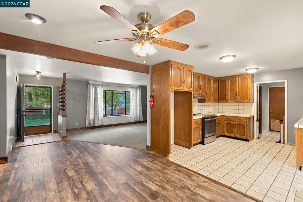 41152015 Property Photo 5